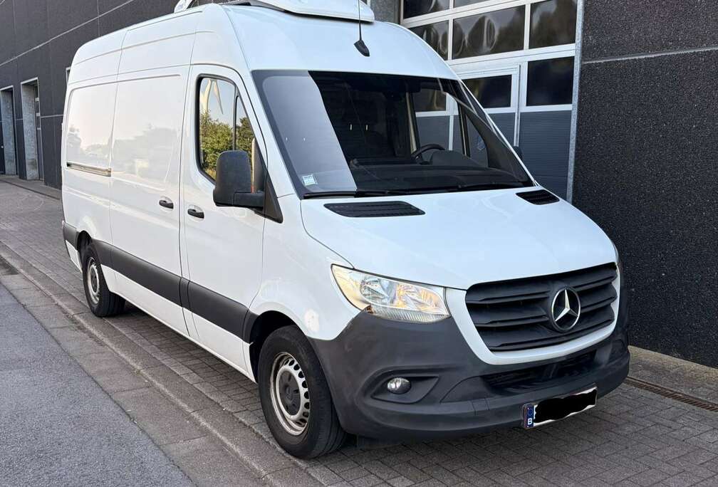 Mercedes-Benz 314 2.1 CDI L2H2 RWD Functional