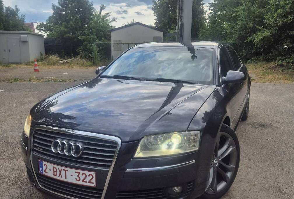 Audi Audi A8 D3 3.0TDI quattro start en rijd perfect