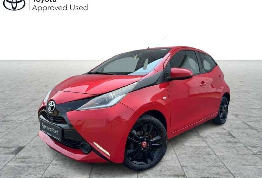Toyota 1,0 VVT-i 5MT Business