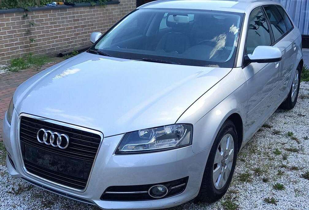 Audi A3 Sportback 1.6 TDi e Attraction Start/Stop DPF