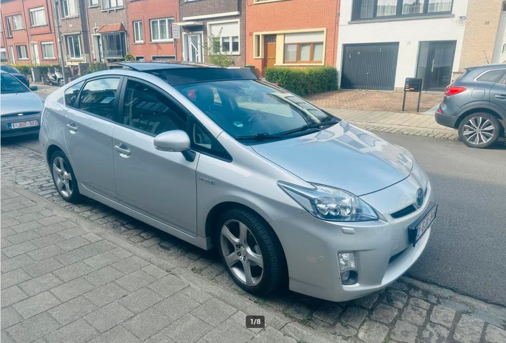 Toyota Prius Hybrid 1.8i VVT-i Solar Premium Full option