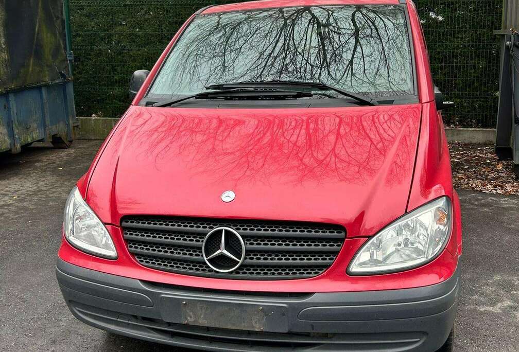 Mercedes-Benz 2.2 CDI / 9 places / bus / 225 km /