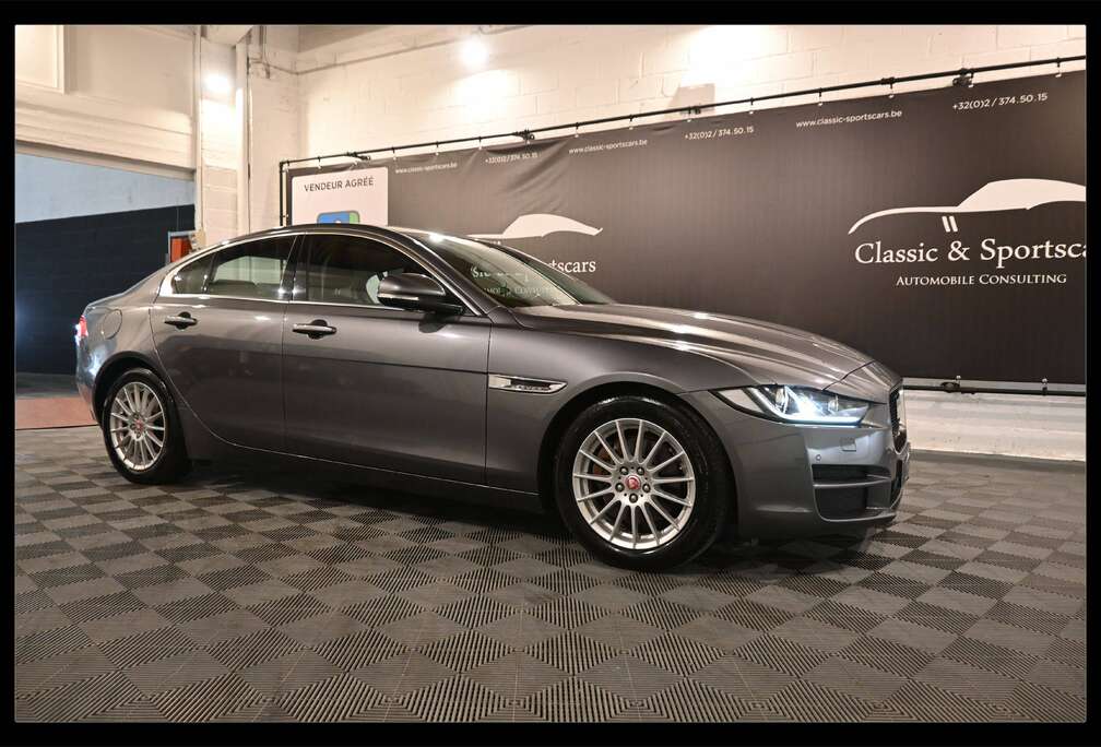 Jaguar XE 2.0 D E-Performance AWD AUTO / EURO 6b / CAMERA / DISTRONIC / FULL OPTIONS