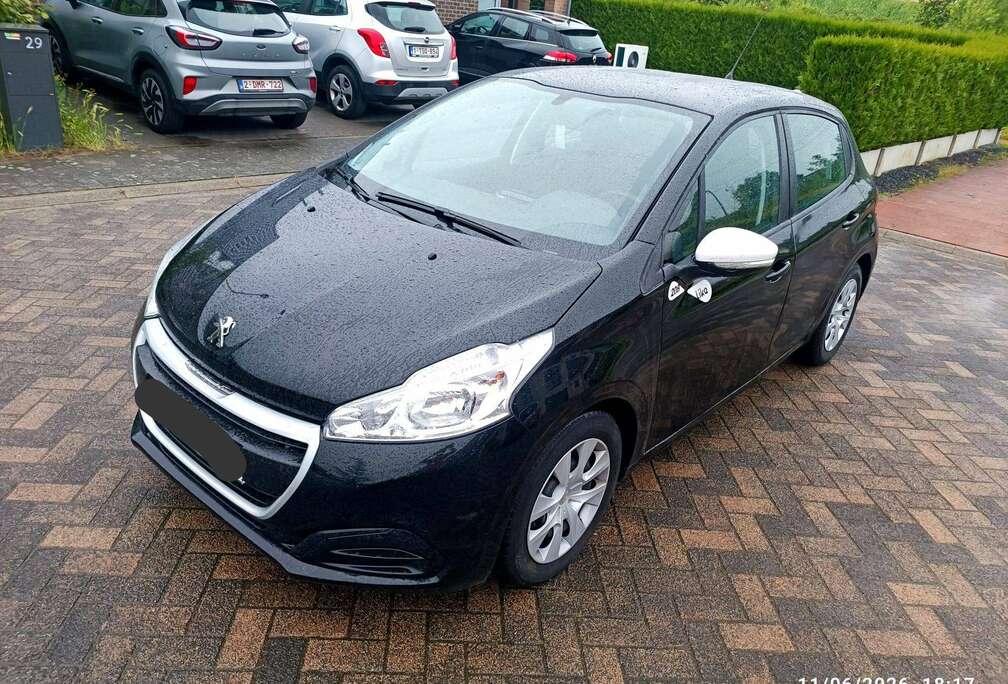 Peugeot 208 1.2i PureTech Like