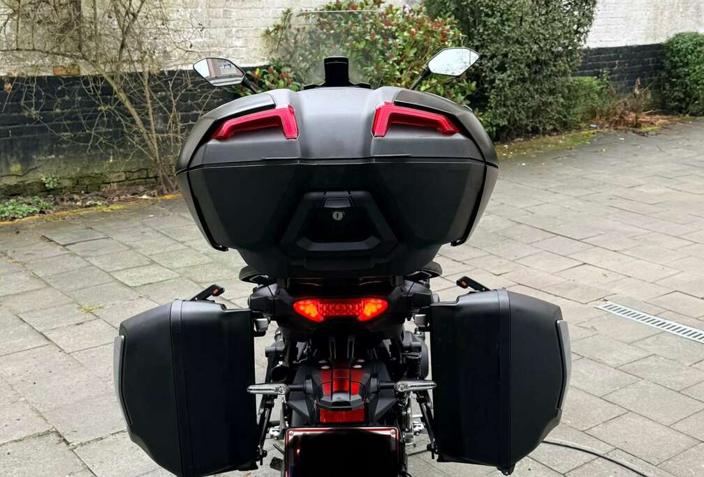 Tracer 900 GT+