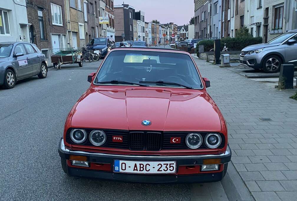 BMW 325i