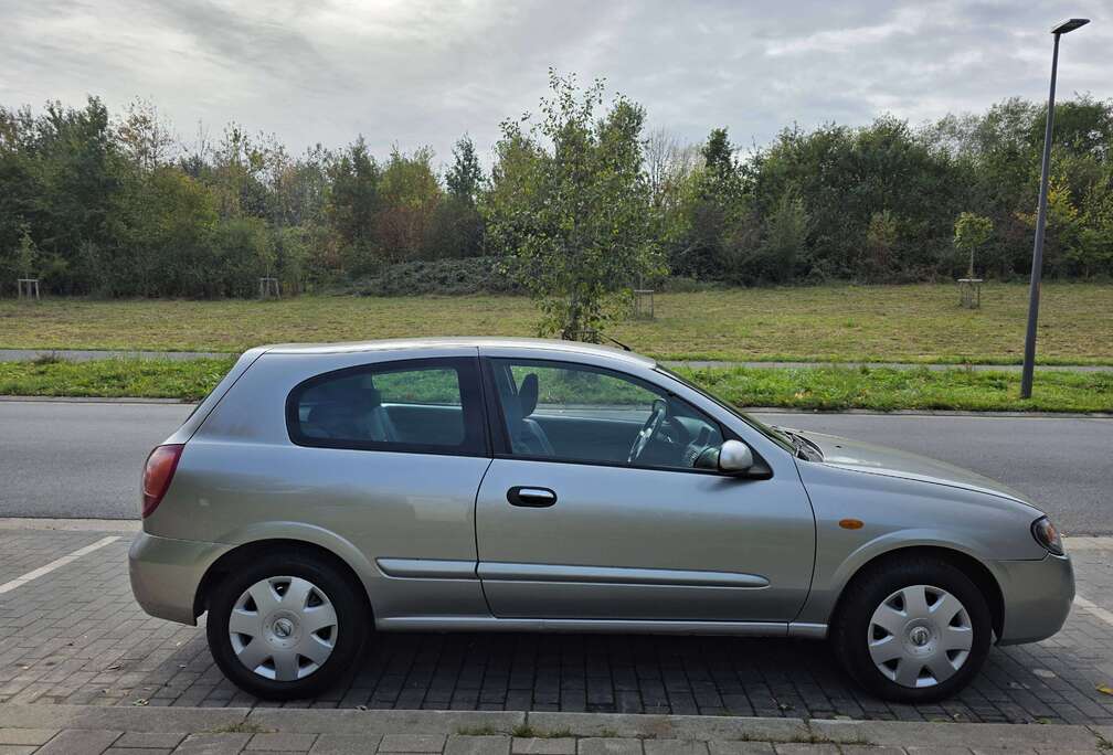 Nissan Automat / Airco / 89000 Km / prêt a immatriculer / carpass
