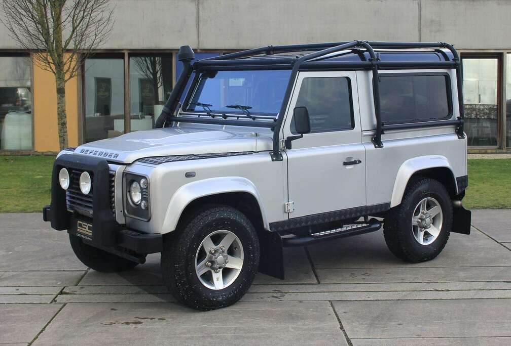 Land Rover Defender 2.2 Turbo - D ** LIKE NEW ** BELGIAN CAR