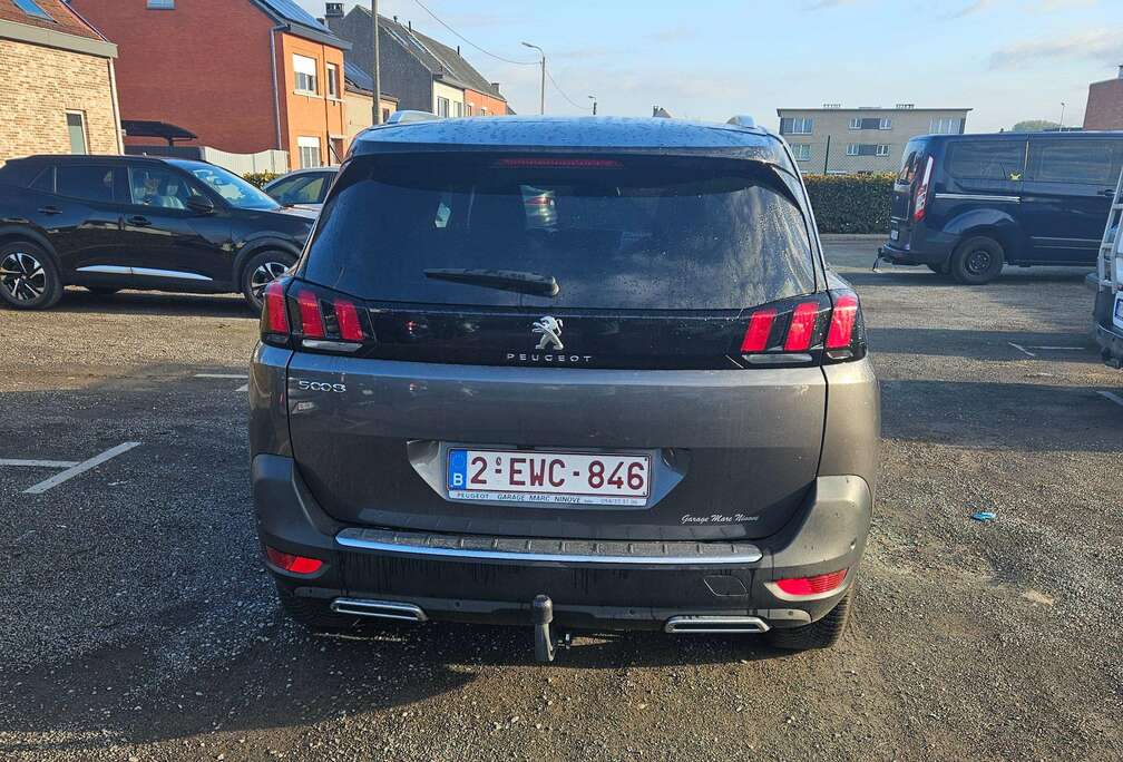 Peugeot 5008 PureTech 130 EAT8 Stop