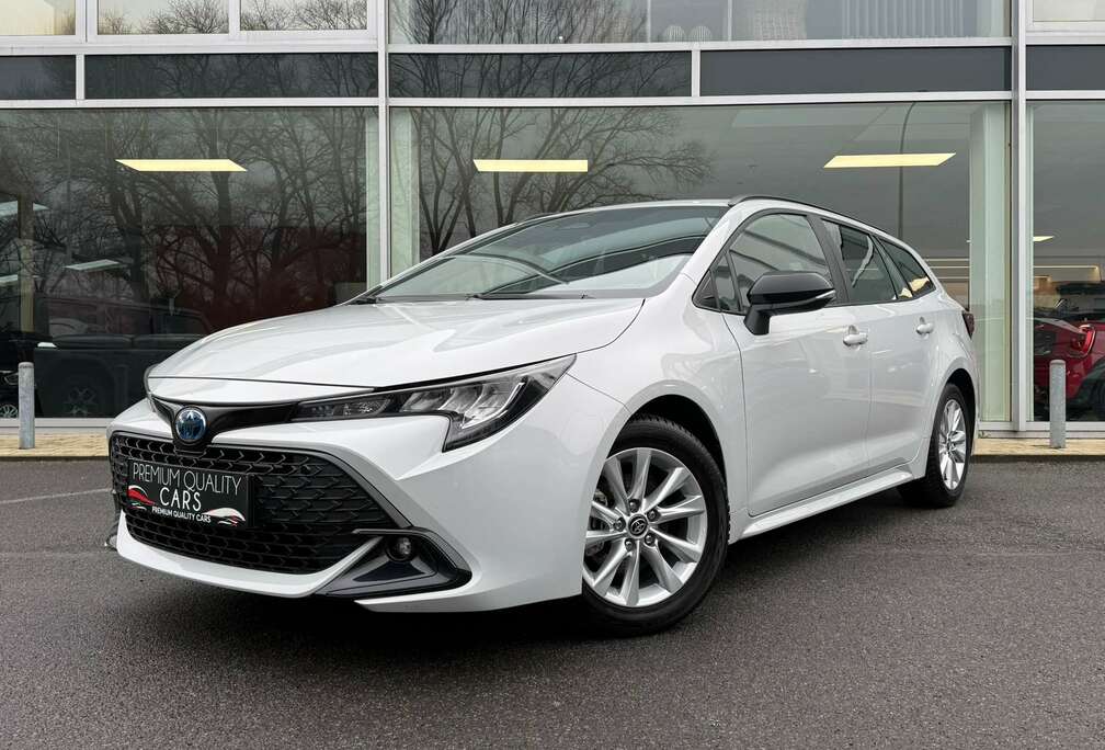 Toyota CAMERA / CARPLAY / ZETEL & STUURVERWARMING /