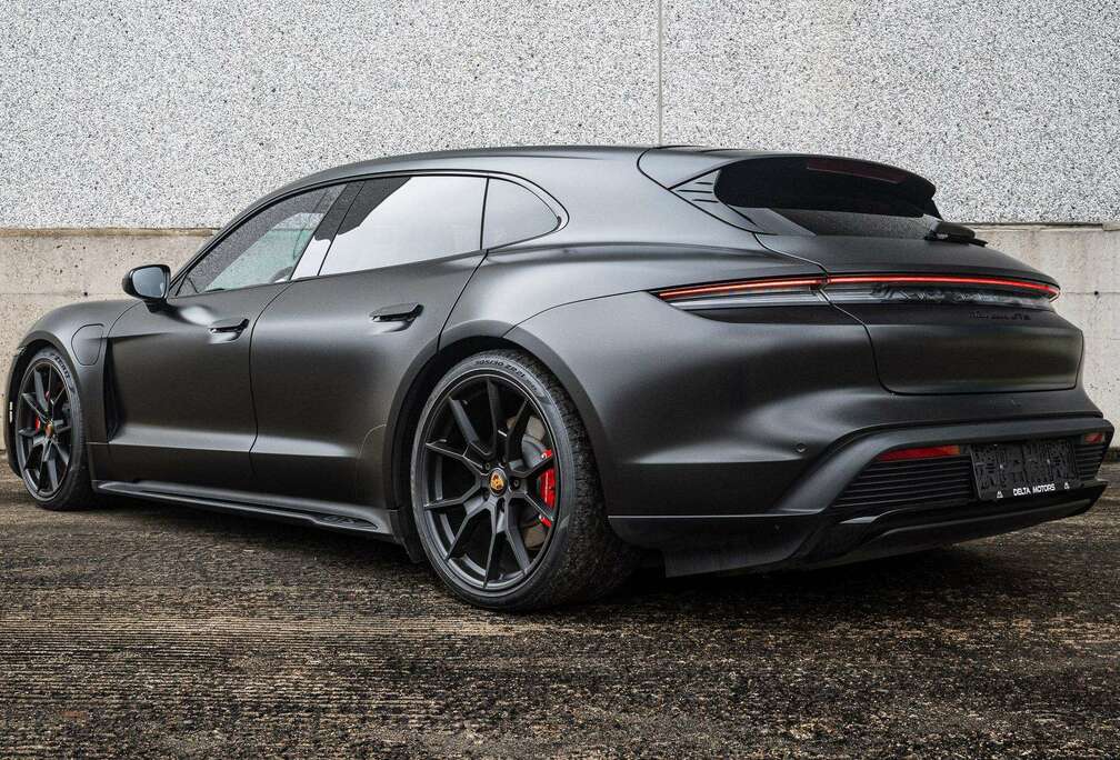 Porsche 93.4 kWh GTS Sport Turismo