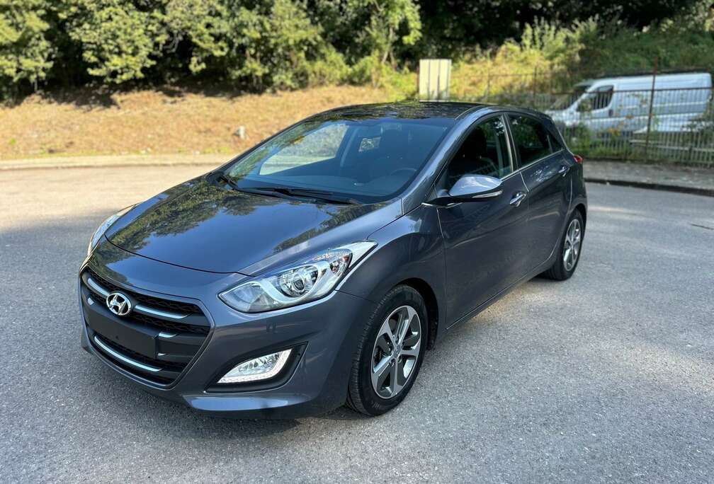 Hyundai 1.6 GDi 135 UEFA EURO 2016 Plus