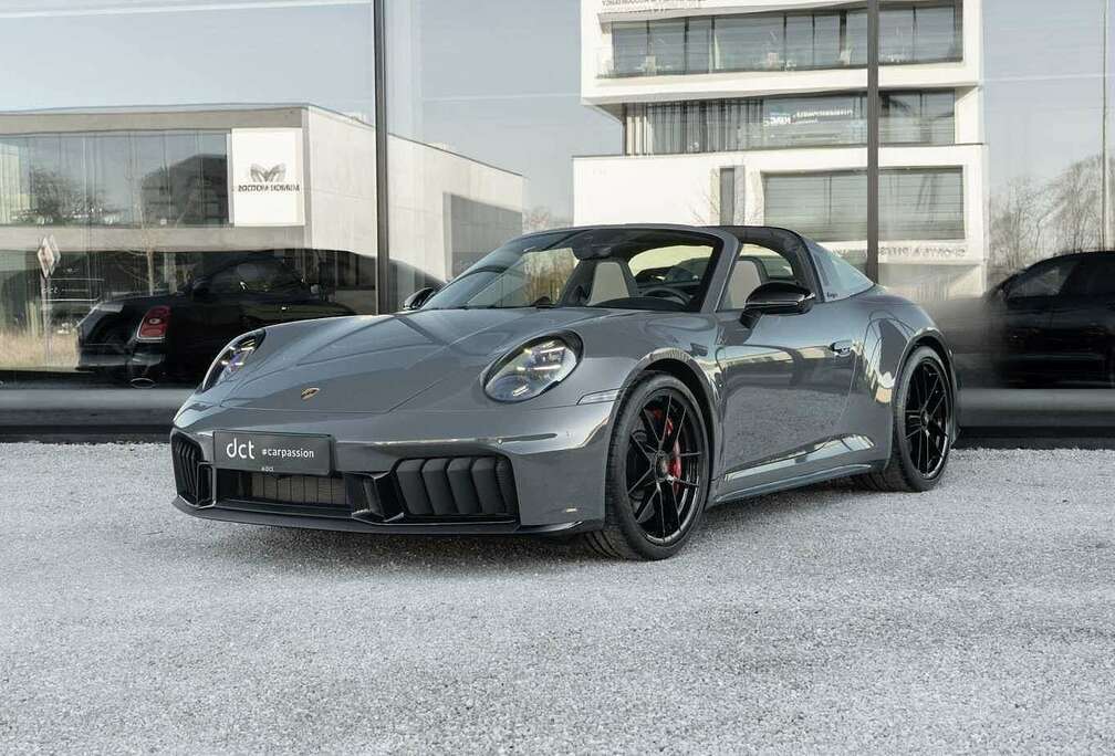Porsche Targa 4 GTS 18 Way Black Pack SportDesign Bose
