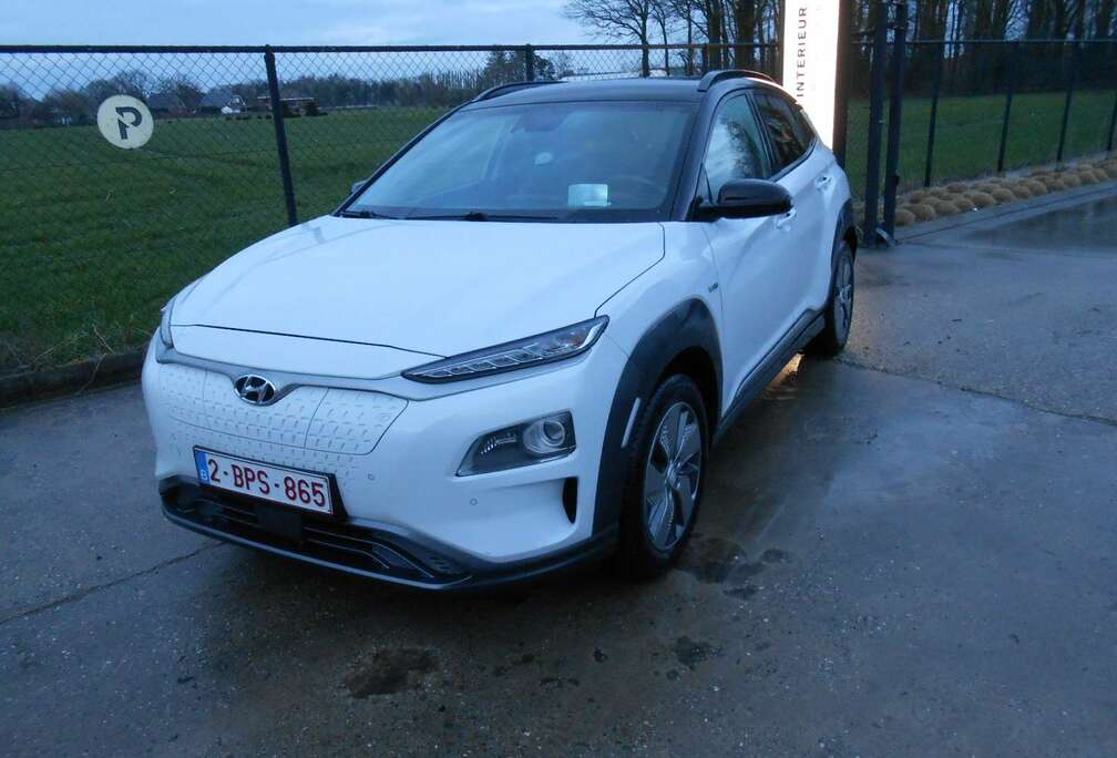 Hyundai e-Kona 64 kWh warmtepomp NIEUWE motor (lees advertentie)