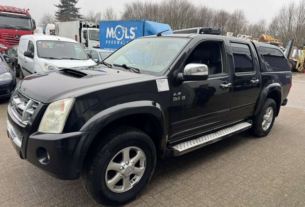 Isuzu 3.0 Turbo Di 4WD LSA The Rock Hardtop