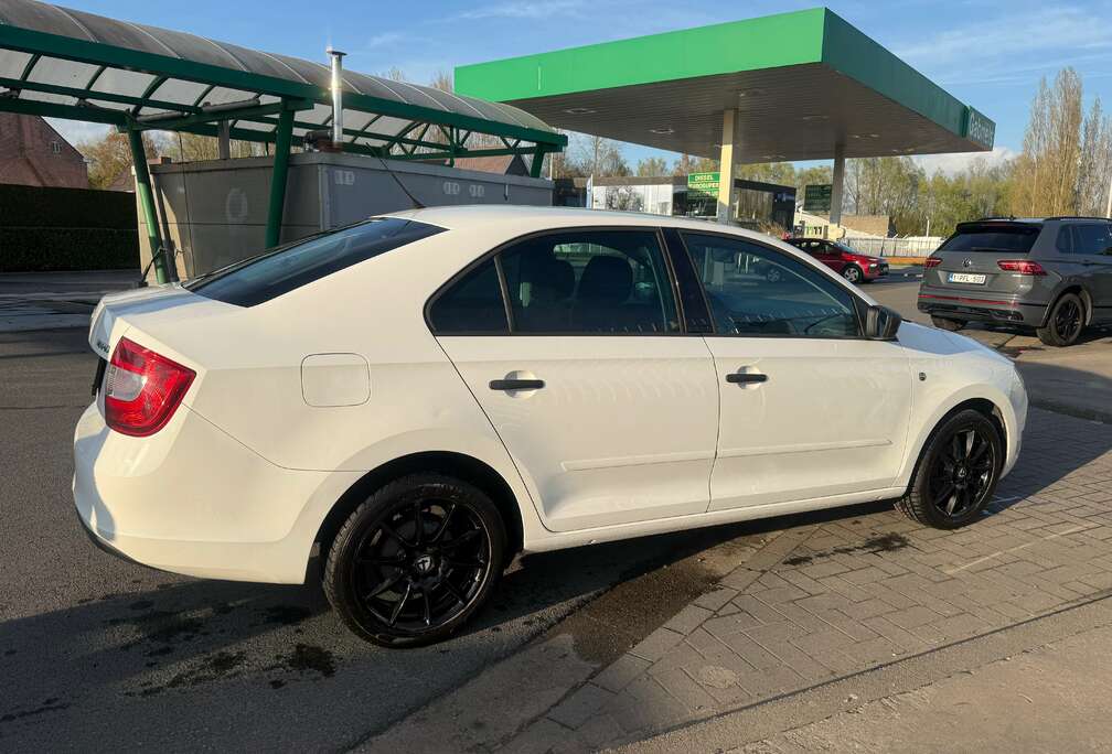 Skoda Rapid 1.2 TSI Spaceback Active GreenTec