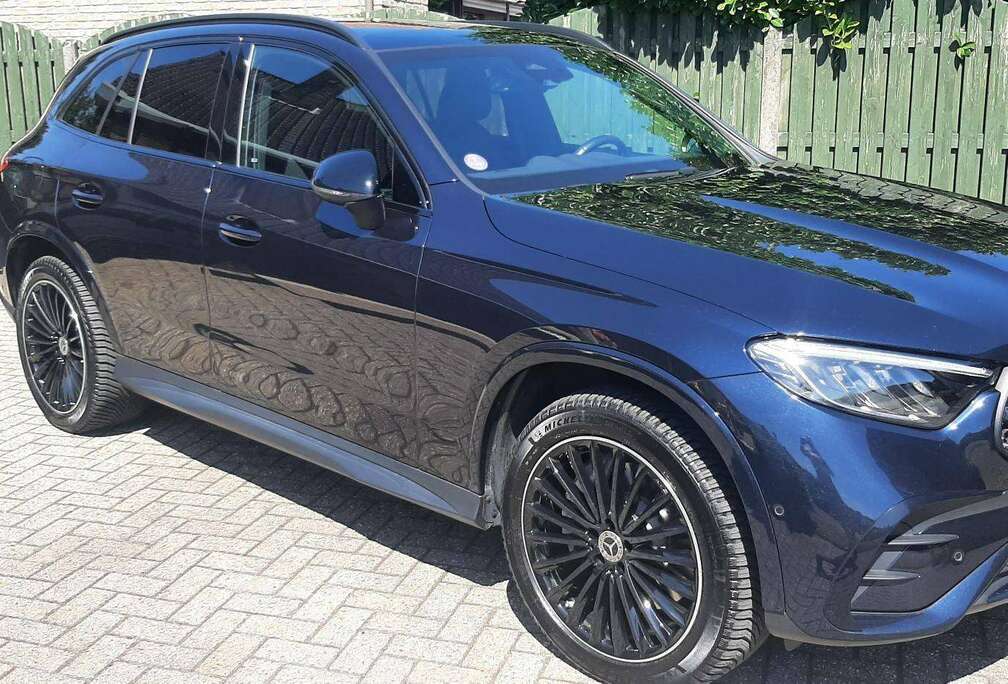 Mercedes-Benz GLC 300 e PHEV AMG Line (230 kW) AMG Line