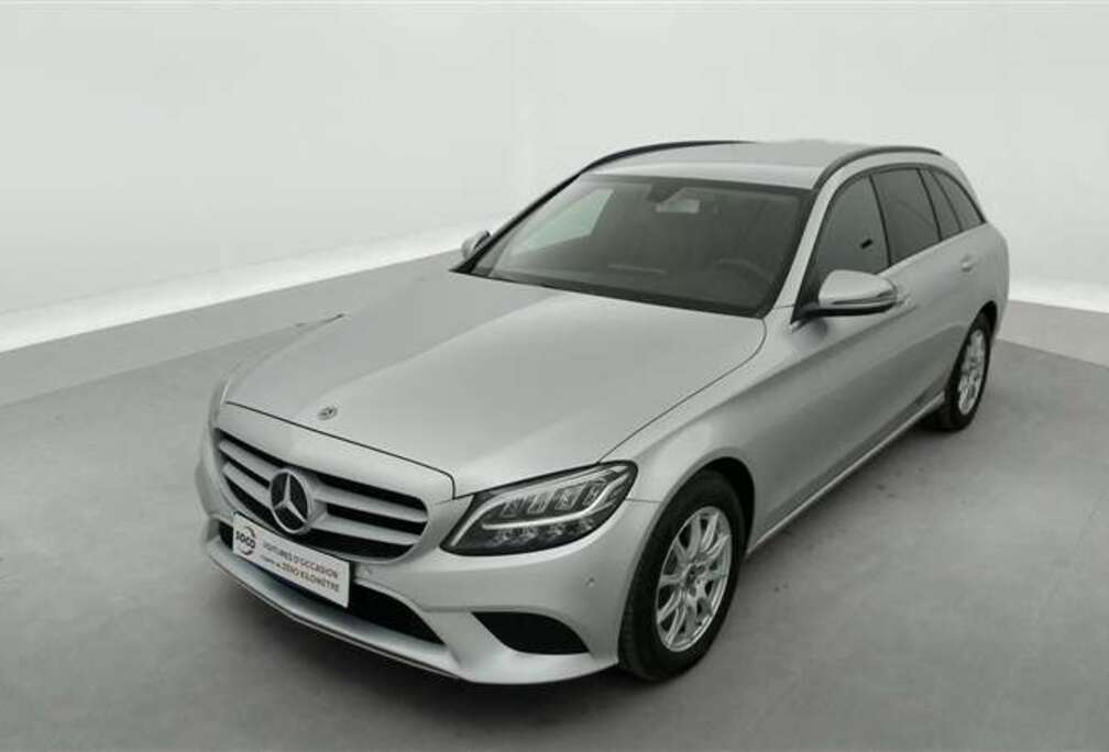 Mercedes-Benz C 180 d NAVI / FULL LED / CUIR / CAMERA / JA 16\\