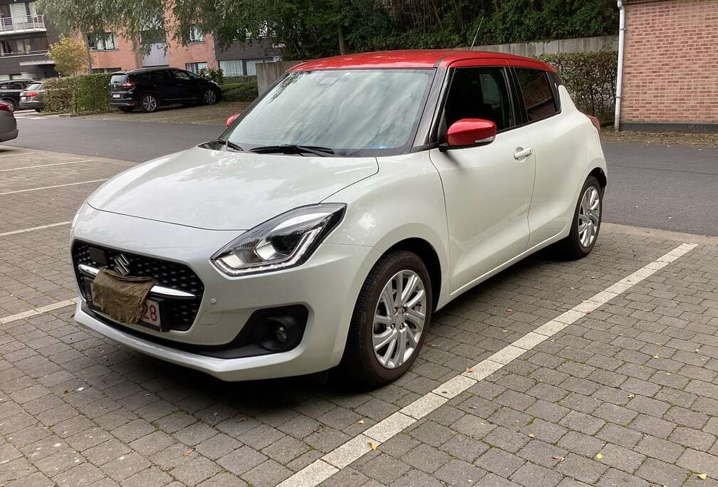 Suzuki Swift 1.2i SHVS GLX 12V CVT