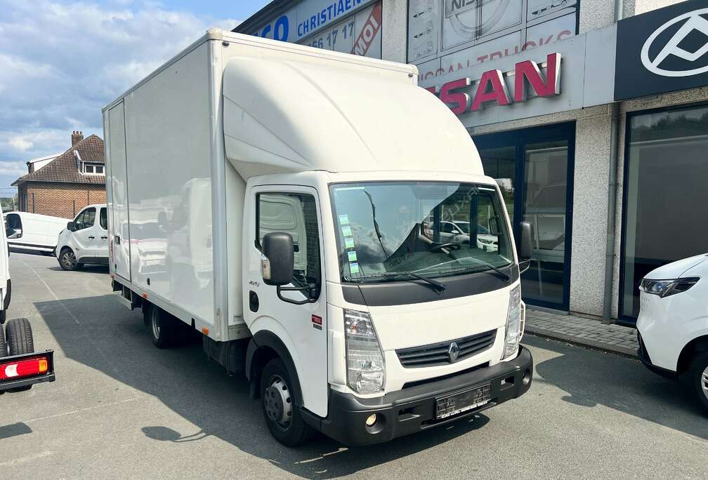 Nissan RENAULT  MAXITY  150 PS  3000 CC