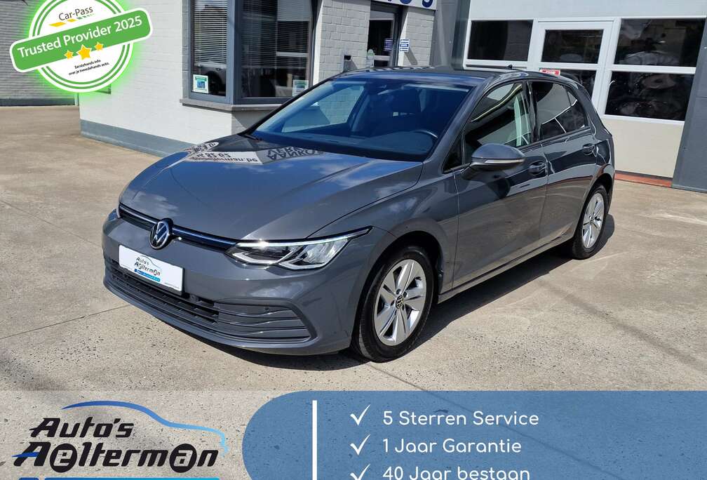 Volkswagen Golf 1.5 eTSI LED * SFEERVERLICHTING * LIKE NEW