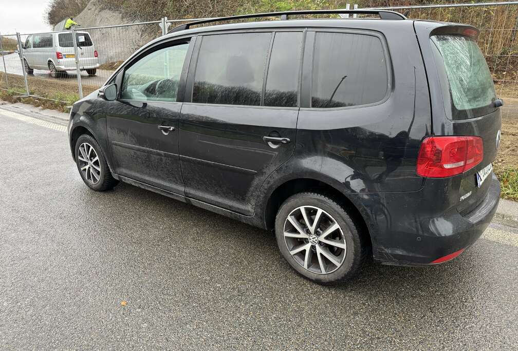 Volkswagen 1.400 Essence-7 places - Panoramoque-MOTOR KAPOT