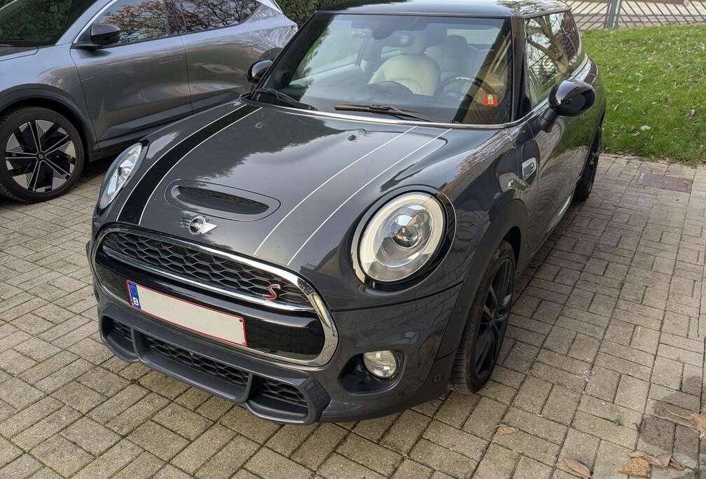 MINI Cooper S John Cooper Works