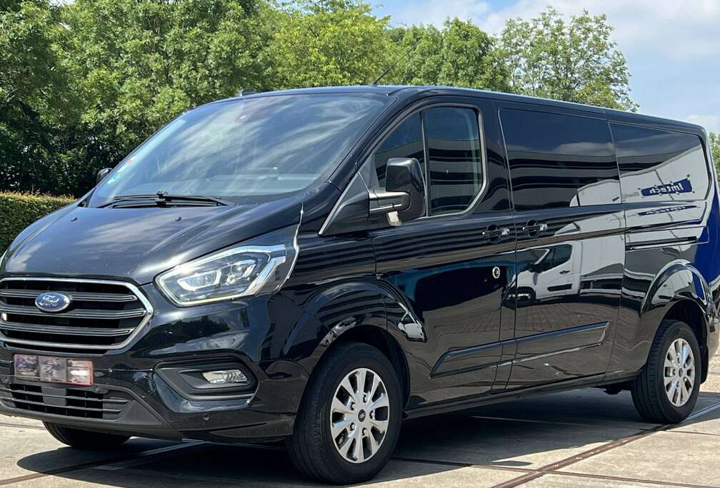 Ford Transit Custom 2.0 TDCi L2H1 Limited Multi-use