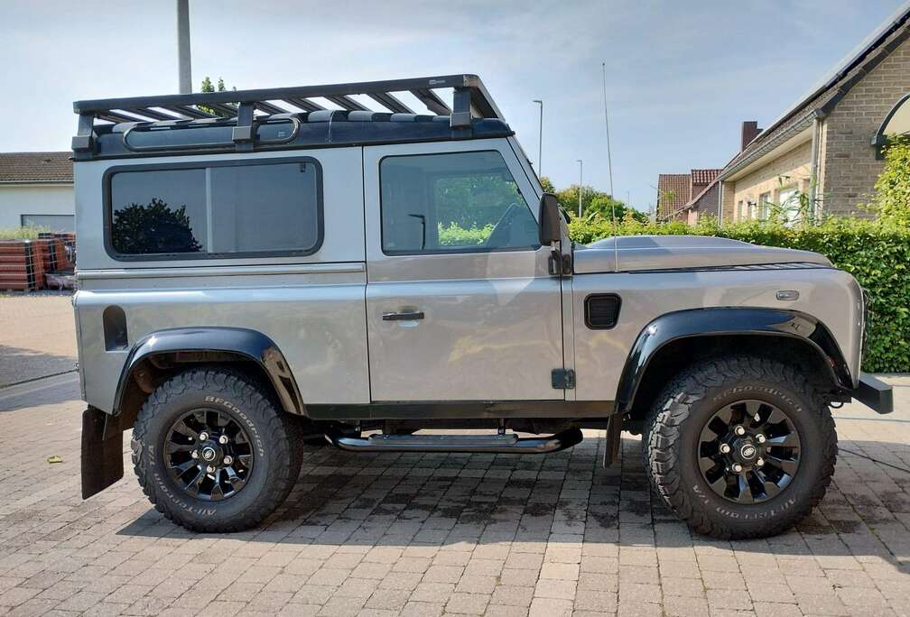 Land Rover 90 2.2 TDI