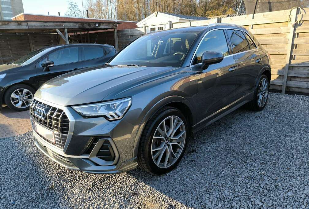 Audi 35 TFSI S tronic line