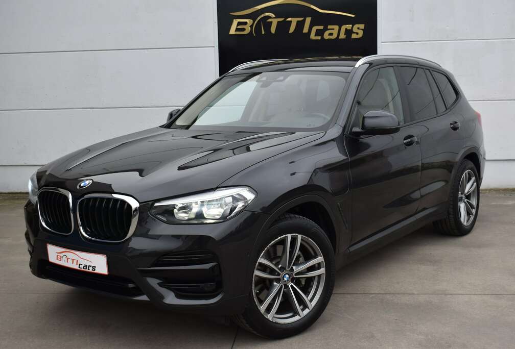 BMW xDrive30e* Leder* Virt. Cockpit* Navi* PDC V&A