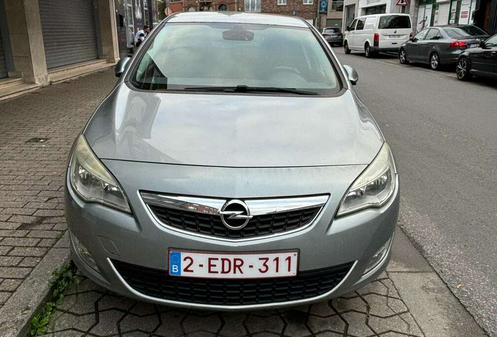 Opel Opel Astra J / Prix Negocaible / Pret immatriculé