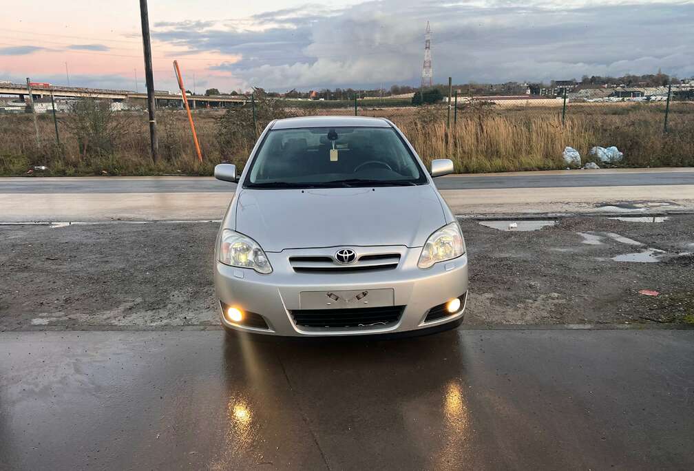 Toyota 1.6i VVT-i 16v Linea Sol