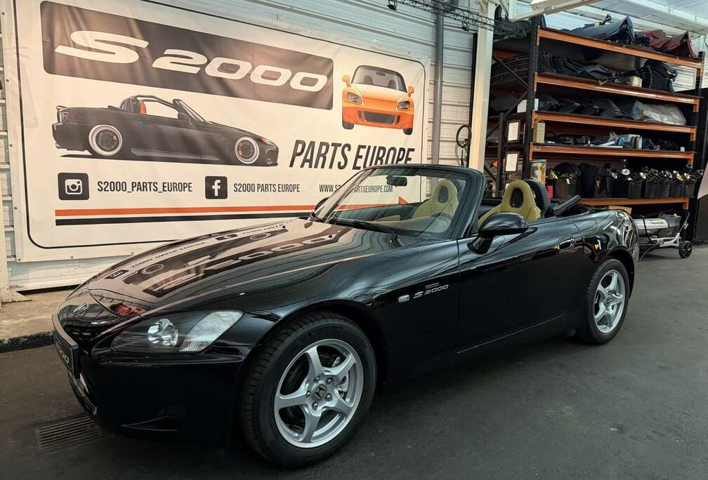 Honda 2.0i 16v VTEC AC Berlina Black Than interior