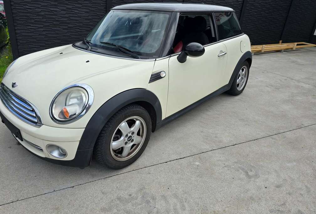 MINI 1.6i