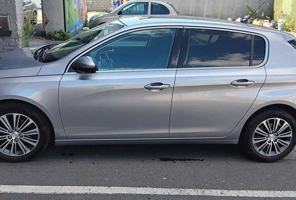 Peugeot 1.2 PureTech Allure Pack S&S (EU6.3)