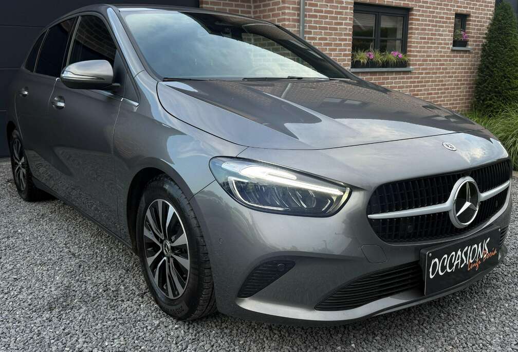 Mercedes-Benz B 180 Essential Line