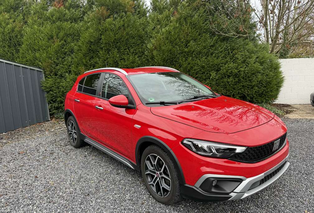Fiat Tipo 1.0 T , cross , navigation, attache remorque