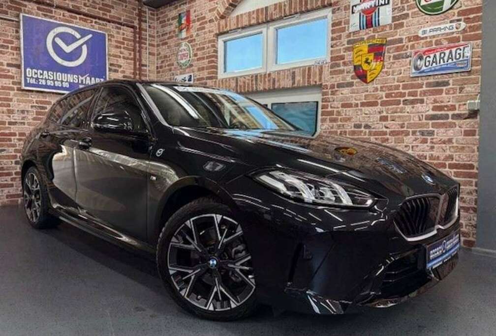 BMW 120iA 170cv Auto M-SPORT Design (New Modèle)
