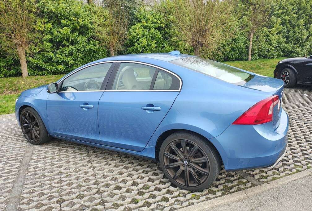Volvo S60 2.0 D5 Summum Geartronic