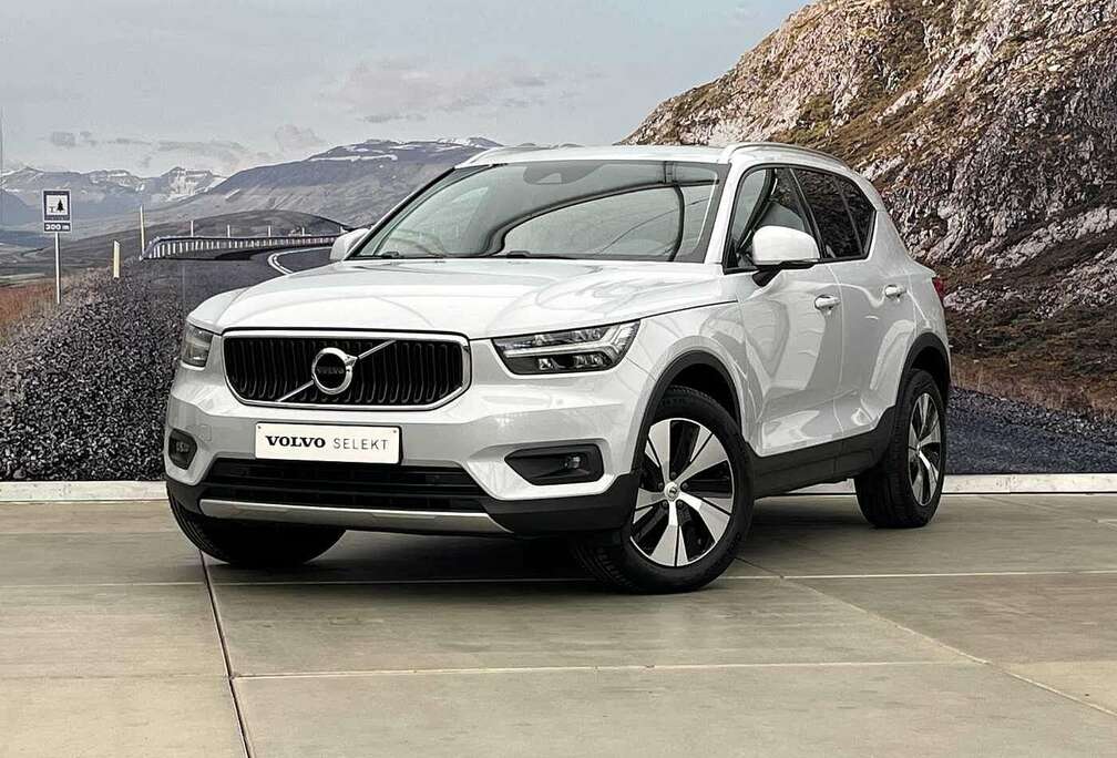 Volvo T2 AUT MOMENTUM PRO