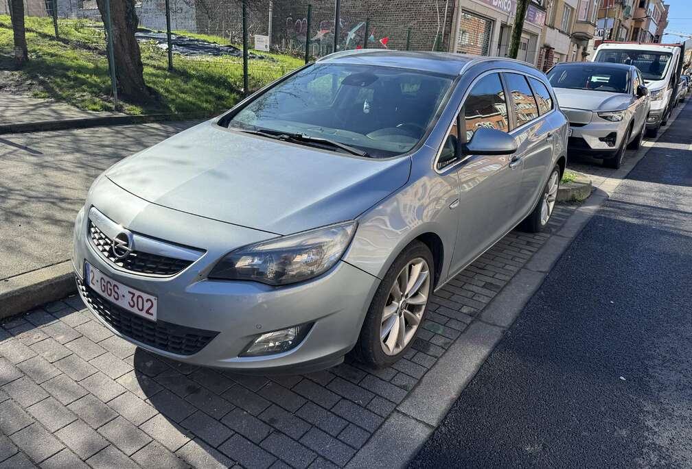Opel Sports Tourer 1.4 Turbo Sport