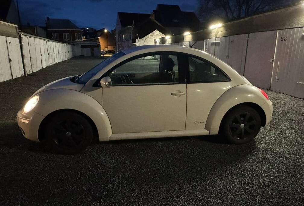 Volkswagen New Beetle 1.6 United