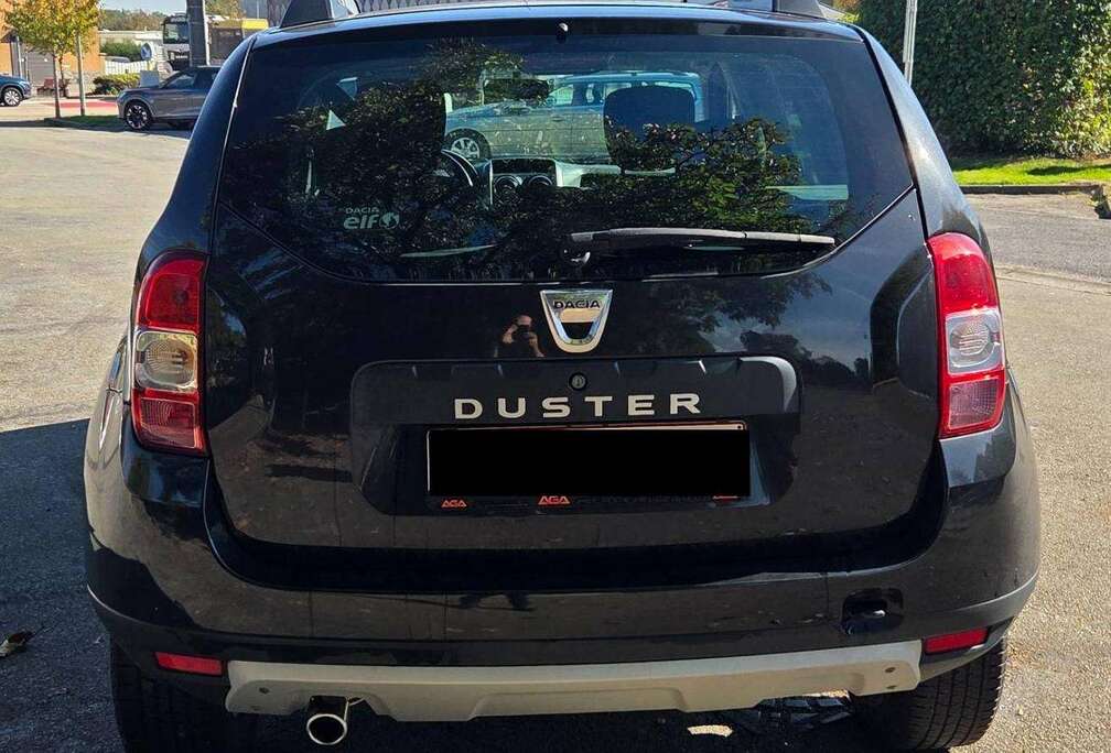 Dacia Duster 1.6i 4x2 Laureate