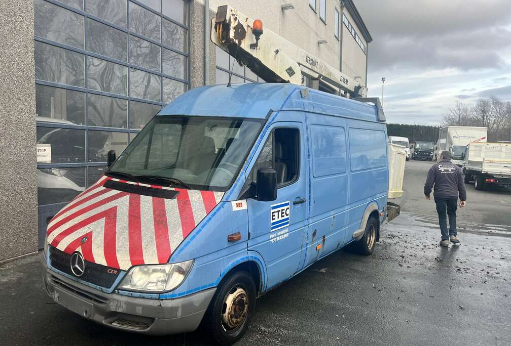 Mercedes-Benz 2685 CC