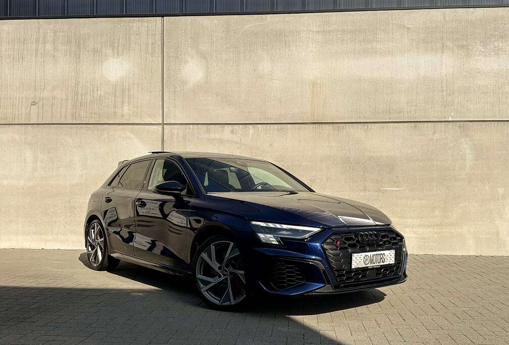 Audi S3 Sportback Quattro*PANO*B&O*CAMERA*MATRIX*CARBON