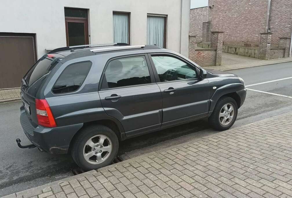 Kia 2.0i 16v Motion 4x2