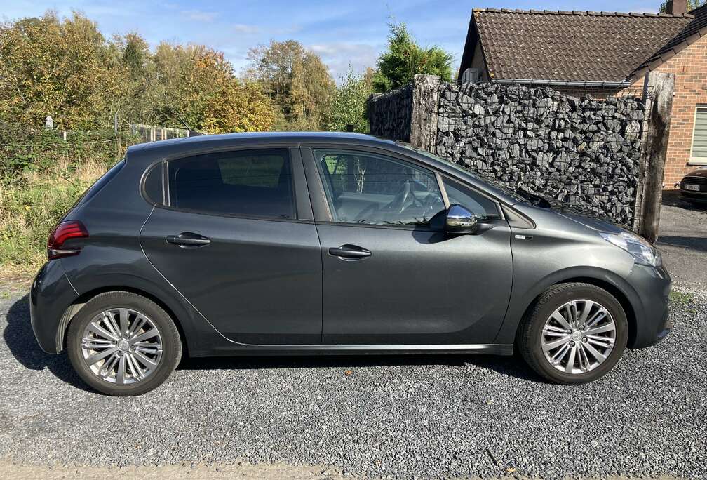 Peugeot 1.2i PureTech Style