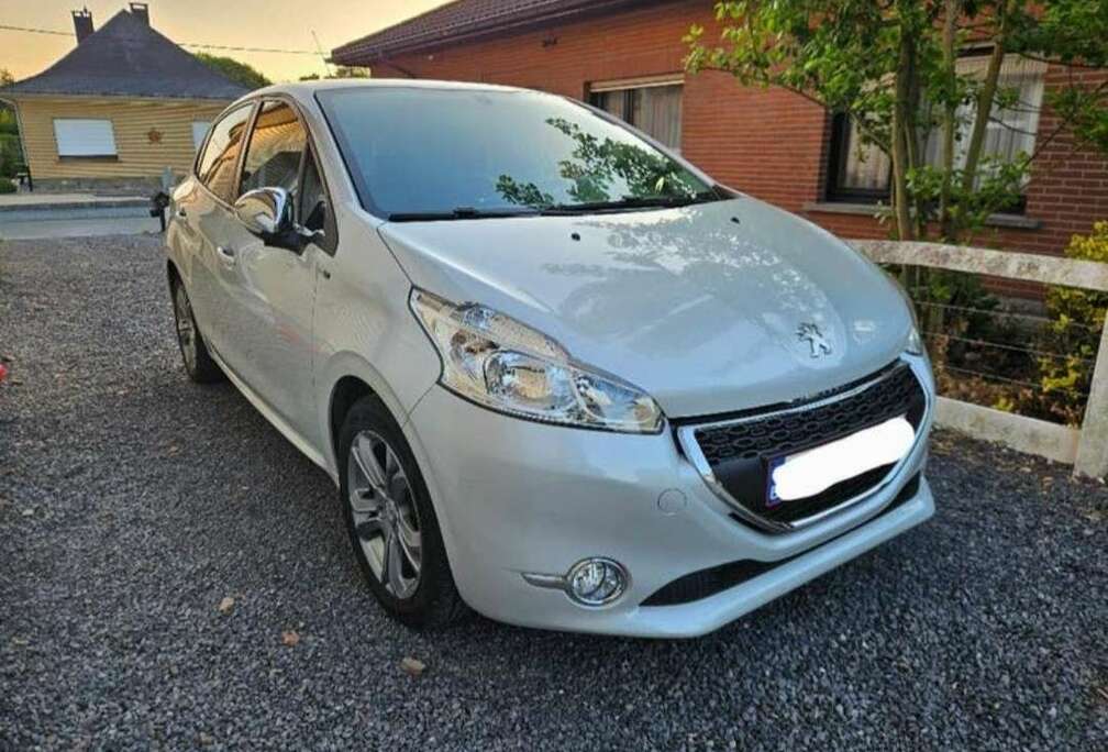 Peugeot 1.2i Style