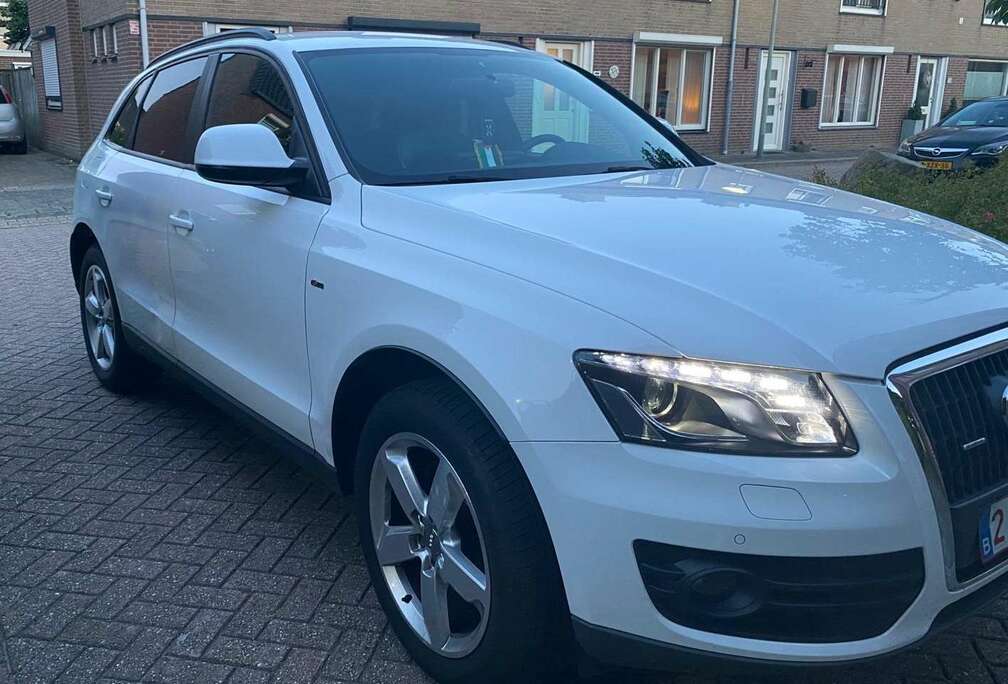 Audi 2.0 TDI 143 DPF Quattro Ambiente